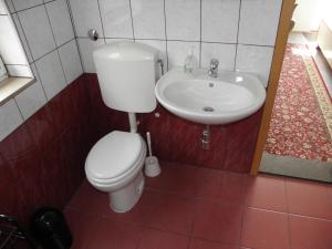 Kúpeľňa v ubytovaní Apartment in Duce with sea view, balcony, air conditioning, WiFi 237-1