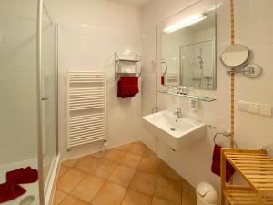 Un baño de Hotel Rathausglöckel