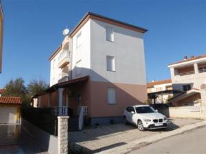 Budynek, w którym mieści się apartament