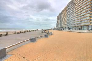 Imagem da galeria de Luxury Seaview Apartment with free private garage em Ostend