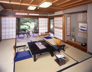 Posezení v ubytování Seikiro Ryokan Historical Museum Hotel