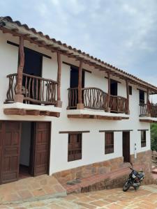 Το κτήριο όπου στεγάζεται  το διαμέρισμα