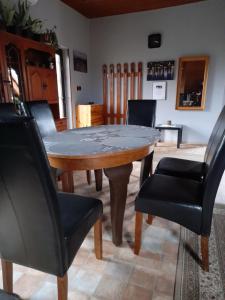 TV a/nebo společenská místnost v ubytování Agave Apartman