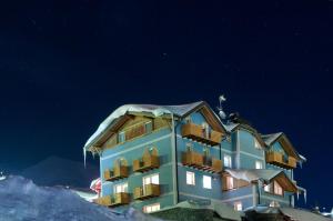 Photo de la galerie de l'établissement Hotel Cielo Blu, à Passo del Tonale