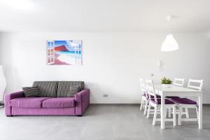 Posezení v ubytování Eden Rentals Maday Home