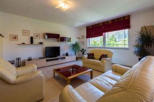 Fotografie z fotogalerie ubytování Holiday home in Tribalj 39243 v destinaci Tribalj