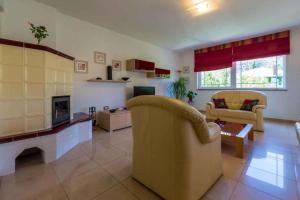 Fotografie z fotogalerie ubytování Holiday home in Tribalj 39243 v destinaci Tribalj