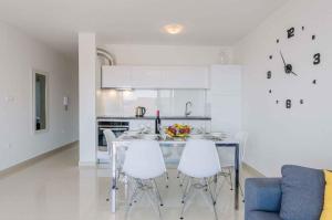Kuchyň nebo kuchyňský kout v ubytování Apartment in Crikvenica 39077