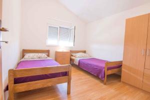 Postel nebo postele na pokoji v ubytování Apartment in Kakma - Biograd Riviera 40380