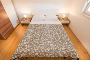 Postel nebo postele na pokoji v ubytování Apartment in Kakma - Biograd Riviera 40380