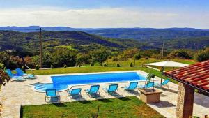 Fotografie z fotogalerie ubytování Holiday home in Lupoglav/Istrien 27295 v destinaci Lupoglav