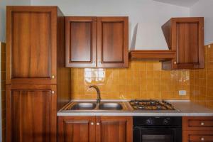 Kuchyňa alebo kuchynka v ubytovaní Holiday home Budoni - Insel Sardinien 27735
