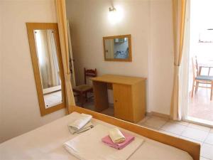 Fotografie z fotogalerie ubytování Apartments in Orebic 6930 v destinaci Orebić