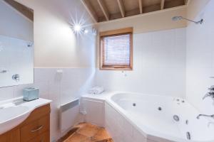 Bagno di Club Wyndham Dinner Plain, Trademark Collection by Wyndham