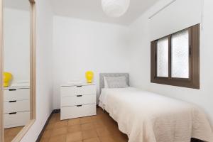 Fotografia z galérie ubytovania Apartamento con encanto, luminoso y tranquilo v destinácii Hospitalet de Llobregat
