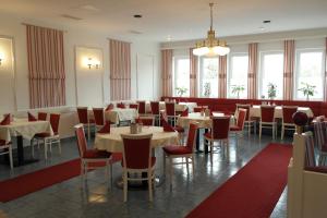 Un restaurant sau alt loc unde se poate mânca la Grandhotel Niederösterreichischer Hof