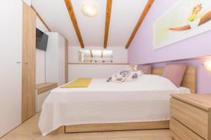 Łóżko lub łóżka w pokoju w obiekcie Spacious holiday home Guran