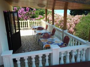Balkón alebo terasa v ubytovaní Apartment in Mali Lošinj with Seaview, Terrace, Air condition, WIFI (3780-2)
