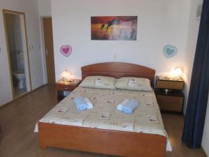Posteľ alebo postele v izbe v ubytovaní Room in Hvar town with sea view, terrace, air conditioning, Wi-Fi (3666-3)