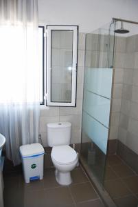 Phòng tắm tại Grandma Vasiliki Rooms To Let