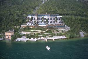 EALA My Lakeside Dream - Adults Friendly iz ptičje perspektive