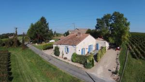 Tầm nhìn từ trên cao của Great cottage near Bergerac and wineries France