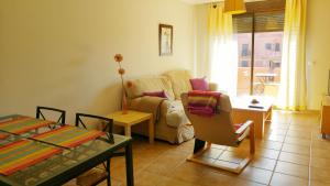 Część wypoczynkowa w obiekcie Apartamentos Sotavento - Playa La Tejita - El Médano
