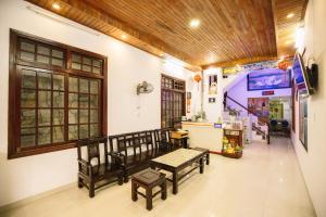 Posezení v ubytování Lum Dong Tien Hotel