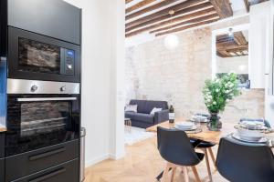Gallery image of GemBnB Luxury Apartments - Residence Timbaud Paris-Oberkampf in Paris