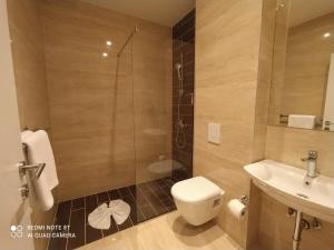 Ένα μπάνιο στο Hotel Stolac +24 φωτογραφίες