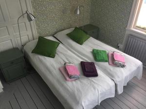 Postel nebo postele na pokoji v ubytování STF Tre Björnar B&B