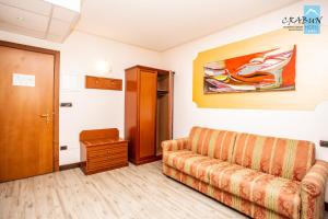 Posezení v ubytování Crabun Hotel