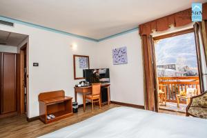 Gallery image of Crabun Hotel in Pont-Saint-Martin