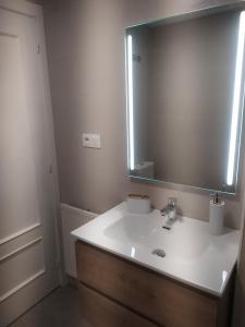 Ένα μπάνιο στο El Mirador de Ordesa +5 φωτογραφίες