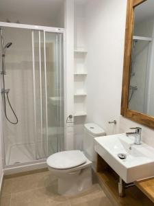 Kúpeľňa v ubytovaní Apartaments l'Escala Centre