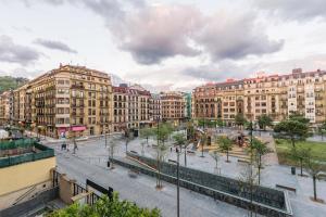Výhľad na mesto Donostia-San Sebastián alebo výhľad na mesto priamo z apartmánu