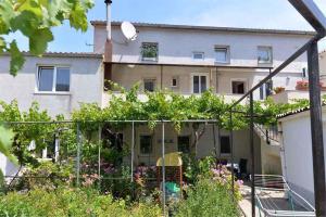 Fotografia z galérie ubytovania Apartment in Veli Losinj 15050 vo Veli Lošinj