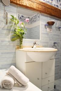 A bathroom at Casa Rural Pinares De Soria