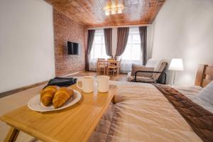 Makanan di atau berdekatan apartmen
