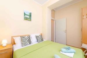Fotografia z galérie ubytovania Two-Bedroom Apartment in Crikvenica XXXIII v destinácii Sopaljska