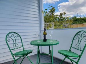 Rõdu või terrass majutusasutuses Fossil Coast B&B