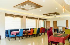 Posezení v ubytování juSTa Palampur Resort & Convention Centre