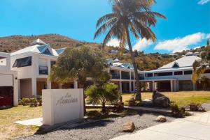 Gallery image of Acacia Marina, luxurious Duplex, walkable beach in Anse Marcel 
