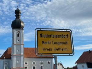 Ein Zertifikat, Auszeichnung, Logo oder anderes Dokument, das in der Unterkunft Zachhof Niederleierndorf ausgestellt ist