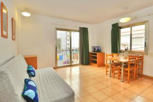 Gallery image of Apartments SunSol in Lloret de Mar