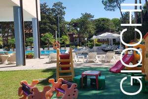 Bazén v ubytování Hotel Olympia nebo v jeho okolí
