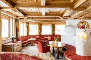 Posezení v ubytování Alpenhotel Tirol