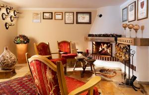 Posezení v ubytování Alpenhotel Tirol