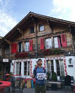 Budynek, w którym mieści się hostel
