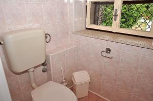 Et badeværelse på Apartment Savudrija (123-6) + 36 billeder